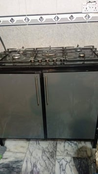 طباخ للبيع جديد ما مستعمل ٢٠٠ وبي مجال للطيبين 07805930758 بي واتساب