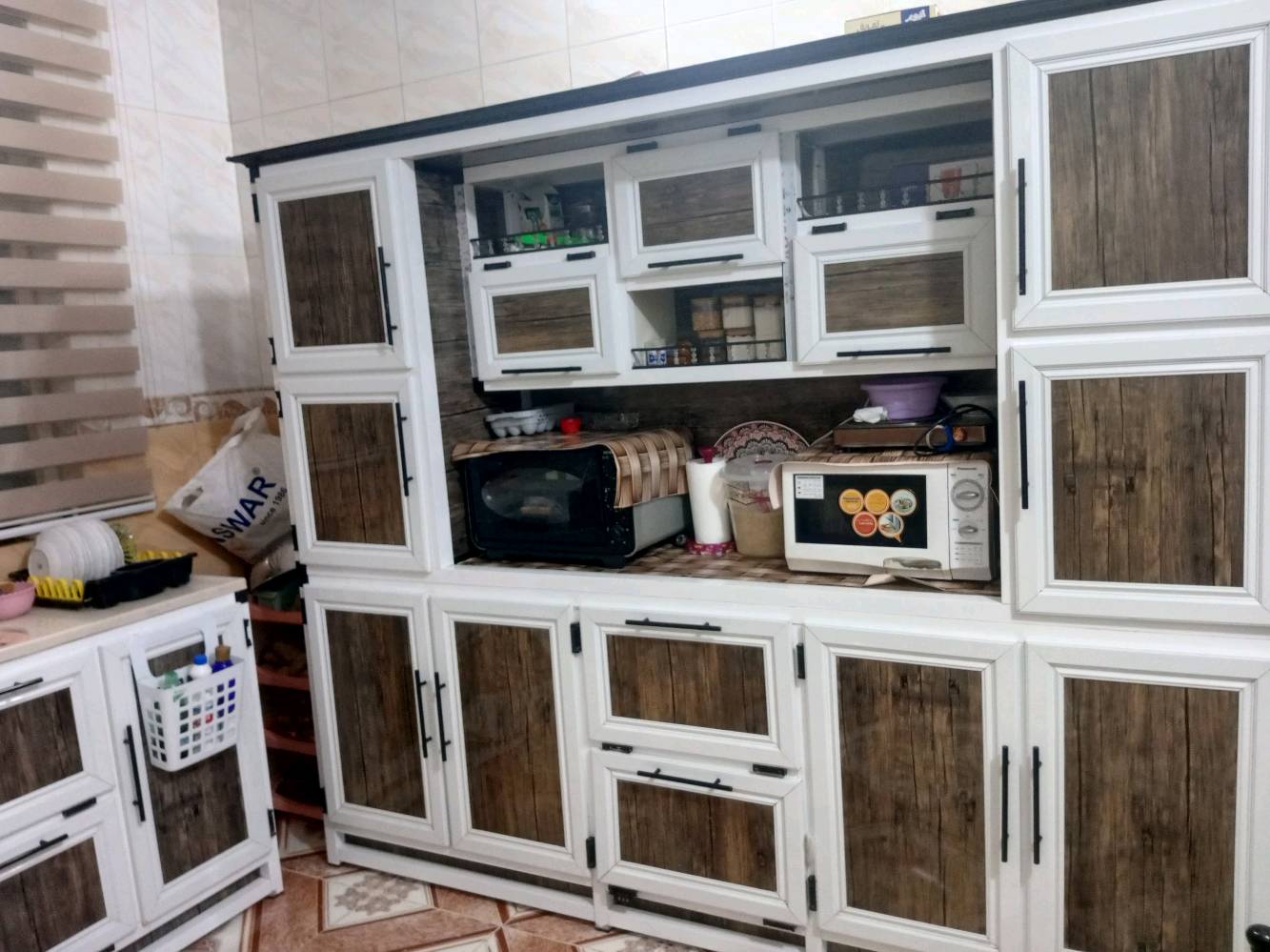 كاونتر للبيع نظيف ضرره بسيط جدا فقط رمايد ثنين ب 400 وبي مجال