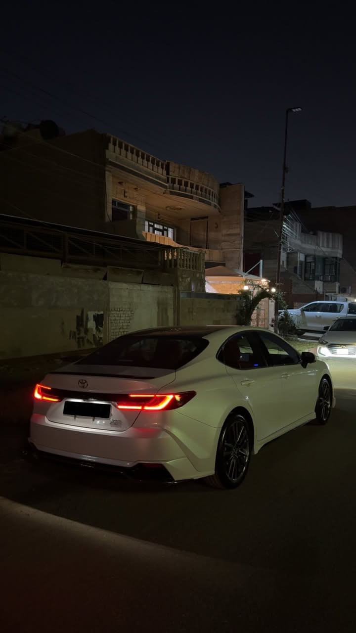 السلام عليكم كامري هايبرد 2025 للبيع
رقم بغداد زيرو 
مواصفات روسي يعني كلشي بلادي
ويل حجم 19
الفرس الخلفي لكزس
فجوج امامي كبيرة مو مثل الكامري العادية
بصمة
داتاشو 
ناضور عين 
الاضائة الامامية كرستال
عطور خاصة (تويوتا) تطلع وية التبريد او التدفئة
كل السيارة دبل جام 
نظام طوارئ
مانع انزلاق 
نظام GBS
قمارة تسلا (بنوراما)
مايكات بالسقف 
الاحزمة حضن 
الداخل بيانو بلاك
انارة ترحيب بالمري
انارة داخلية 64 لون 4 ابواب والدشبول وارضيات
مري شفط 
اشاير بالمري
رادارات 360
تحديد مسار 
تنبيهة ورجوع عند الخروج عن الطريق
رادار تحديد سرعة الشارع 
رادار امامي 
رادار خلفي 
رادار جانبي (نقط عمياء)
مثبت سرعة 
وقوف ذاتي 
مستشعر اصطدام 
مستشعر ماسحات تشتغل عند الامطار اوتو
عدادات دجتال 
شاحن وايرليس
خزن مقاعد ميموري
مقاعد تبريد وتدفئة
تدفئة وتبريد مركزية تحت المقاعد الخلفية
مقاعد جلد وكنتارة لون احمر 
دشبول وستيرن خياط احمر 
كامرات 360 عدد 5 
حساسات 360
قبضة كير كاربون الياف بلادي
تحكم التبريد وجميع التحكمات لمس
شاشة كبيرة 
8 وسائد هوائية 
التحكم بجميع انارة السيارة لمس
اوتو هولد 
سايد بريك بصمة 
جميع المقاعد كهرباء 
حساس ضغط الاطارات 
جميع اضواء السيارة الخارجية LED
جميع نوافذ السيارة اوتو
كشافات ضباب
لد نهاري
بلاكات بلادي
سبير خلفي مع عدة اسعافات كاملة 
عدة السيارة كاملة بعدهة ممستعملة 
وبعد مواصفات بسيطة

للاستفسار  ***********
