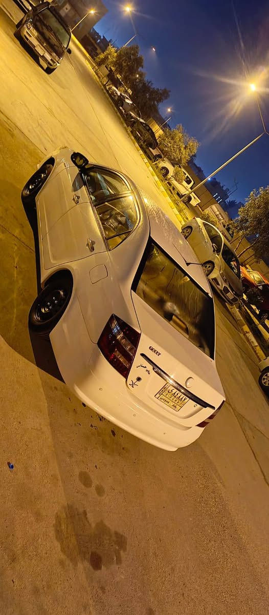 سلام عليكم 
سلام عليكم جلي موبل للبيع مديل 2013 سياره جاهزه وحلوه خير من الله محرك كير حداديه تبريد شغال شاشه لايت زنون تحويل ثاني يوم مكاني ناصريه مركز بيه بيبان ثنين مبدلات  شراي يتصل علا رقم *********** سعر 50 بيه مجال شراي
