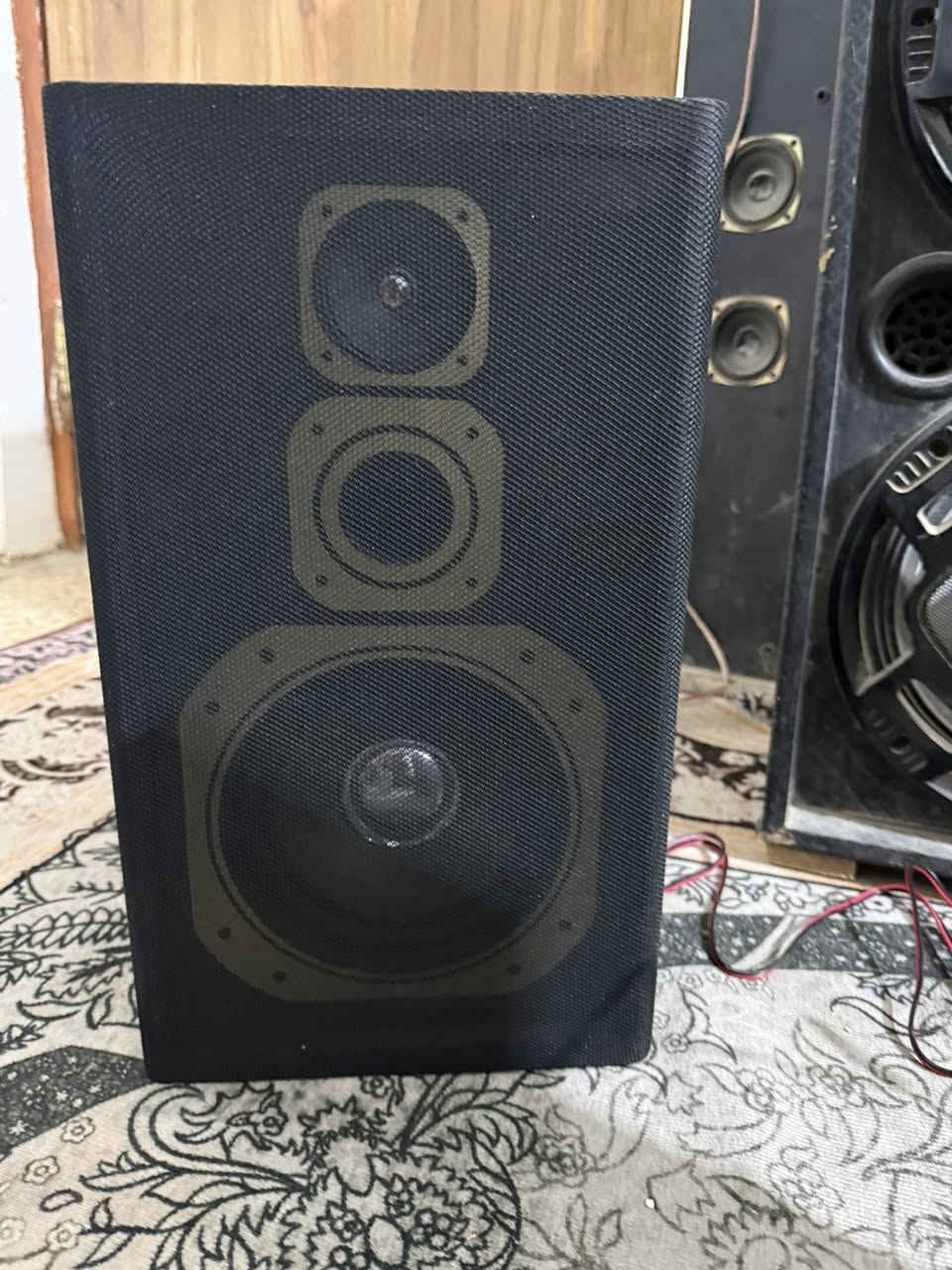 تم وصول زوج سماعات ألمانيا المنشى سعر خاص 
لطلب والاستفسار على الرقم ***********
