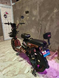 لبيع جديده 2024. 07814292418