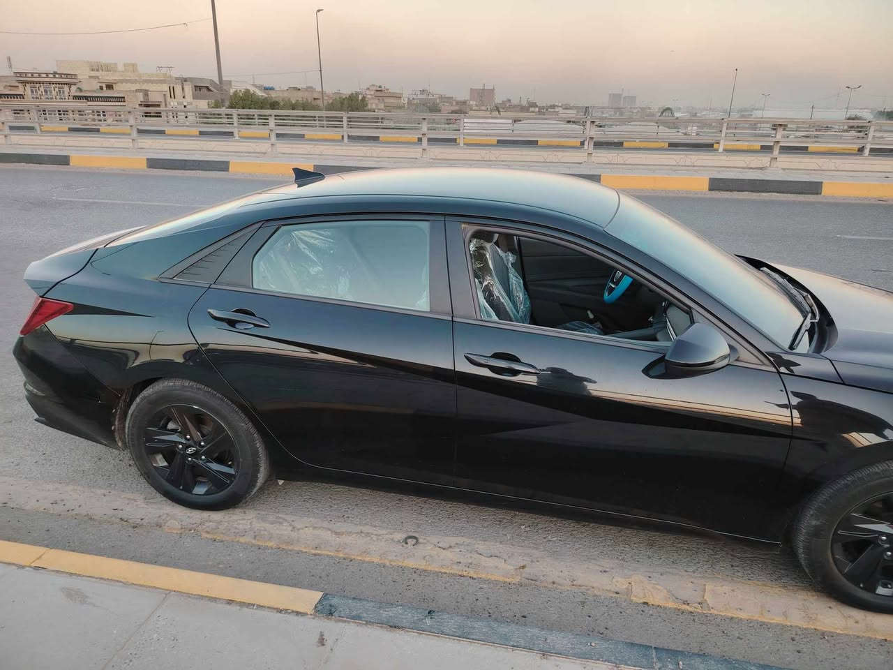 النترا وارد امريكي 2022
رقم بغداد شرط التحويل

💎 ســعــر ✅ ::  الــرد تلقائي 📮

محرك 2000 دوش
بصمة تشغيل ابواب وصندوك. (بصمة ابواب لمس)

كاميره  خلفية دوارة
رادارات 360 درجة ( امامي جانبي خلفي )

مع مانع التصادم الامامي والجانبي والخلفي
التحذير عند فتح الباب 
تحكمات ستيرن 4 جهات
دشبول شاشة 4 وضعيات للعدادات
نقطة عمياء
تدفئة بالكشنات
تحديد مسار وقيادة ذاتية  ورادار امامي
مانع انزلاق
السيارة مكفولة من الشاصي والغد 
السيارة معوقين صاحبها جيراني
سياره مدوشمه ارضيه كشنات
وبلاضافه سستم لدات زراعه
سياره بلاديه من لبجم لجنطه من لكهربائيات ولحداديه 

حادثه   ابواب ٢ مبدلات بدون دواخل
مرفق بالمنشور مع سونار حديث
يعني بجم كبس ولجاملغ لخلفي مال
نفس جه مرشوش جماليه
مواصفات عدة الفتحة

مكان السيارة: بغداد
رقم صاحب سيارة: ***********
*********** ه‍ / واتساب
محوره غاز وادامه عامه لسياره
وتبديل دهن كير مع ضمان بلعمل

لعرض سيارتك على الصفحة بنفس الطريقة راسلنا
