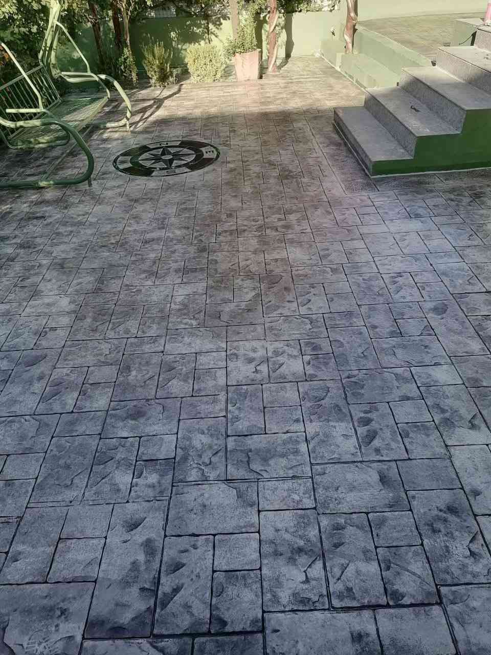 اكمل جمال موقعك باجمل تفاصيل و الديكورات الحديثة و لتاهيل ساحات المنازل و المنتجعات السياحية و الفلل و المساحات  الكبيرة و الممرات الطويلة و الكراجات الخارجية و المماشي و الارصفة
تتميز شركتنا بالمتانة و الجودة العالية و بمواد من مناشئ عالمية و فيها شهادة منشأ 
تفاصيل العمل 
1 \ تسوية التربة تتم باستعمال جهاز اللفل لضمان جودة طبقات مستويات السبيس
2 \ نايلون 
3 \ شبكة BRC
4 \ صب كونكريت مركزي C30 
5 \ جميع اجزاء العمل تتم باشراف هندسي مختص 
6 \يتوفر لدينا ايضا كادر ذو خبرة في الصب و الصقل  ( هليكوبتر ) مع التلميع باستخدام اجود المواد ذات المتانة العالية في تحمل جميع الظروف دون فقدان لمعانه للاستفسار الاتصال
***********
***********
