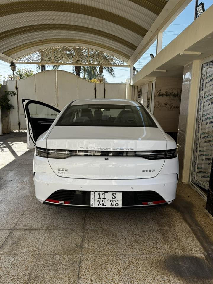 بي وايدي 2025 ديستروير. زيرو ماشيه اقل الألف معروفه مواصفات مالتها.   *********** بغداد رقم مميز
