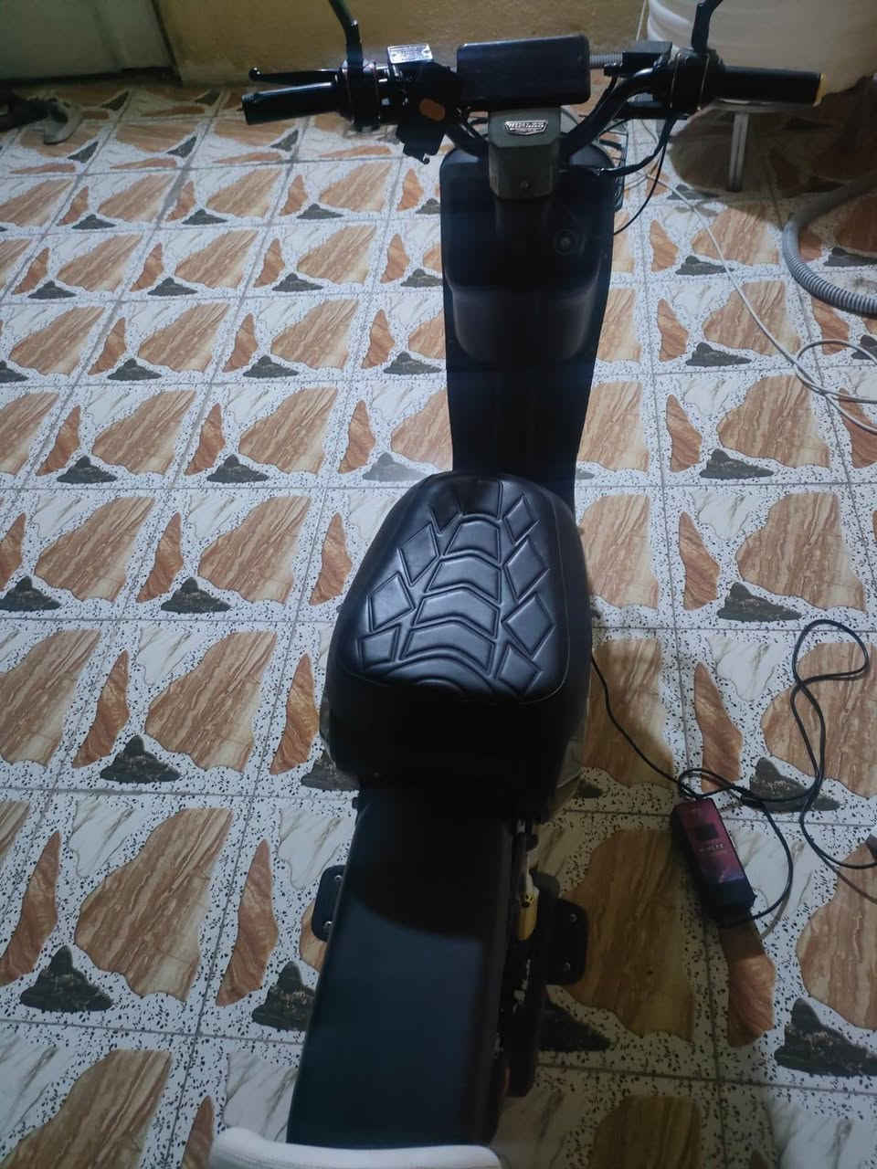 السلام عليكم دراجه شحن R9
دراجه جديده ماصارلهه اسبوعين من ماخذهه
كامله الله شاهد دراجه فول نضافه السعر 750 اوبيه مجال مكاني بغداد جسر ديالي القديم  متواجد واتساب دأمن
***********
