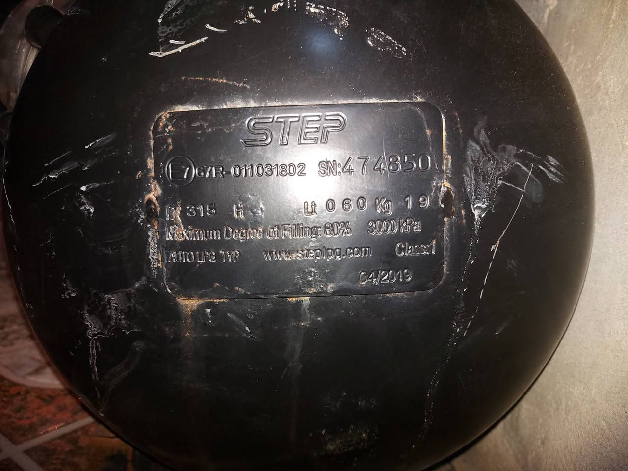 السلام عليكم  منظومه غاز للبيع 
ايطاليه ميم كاز  كامله بدون نقص 
4 سلندر  60 لتر 
***********
