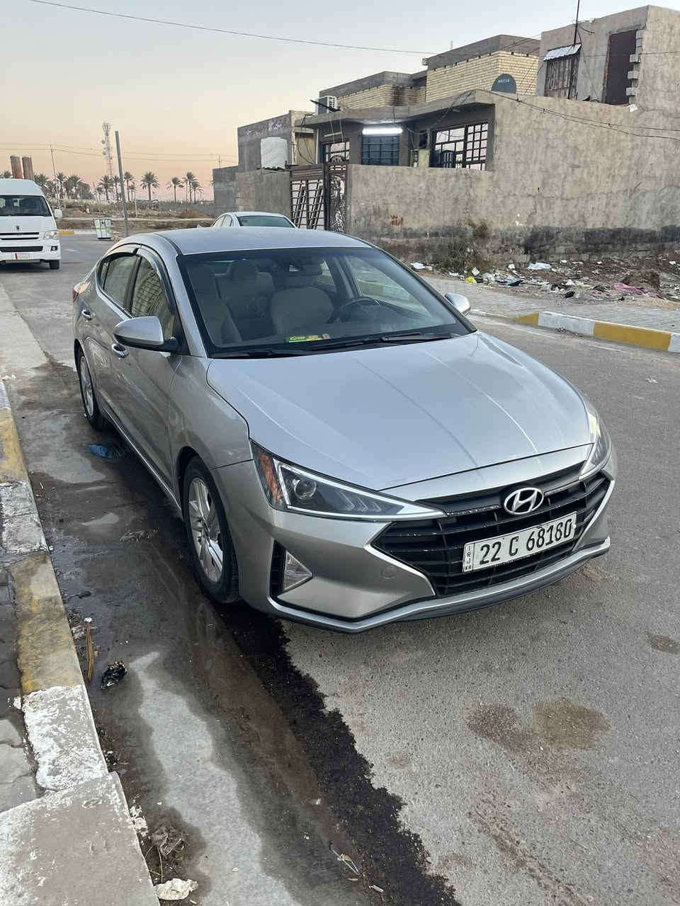 النترا 20
محرك 2000 دوش 
حادثها جاملغات مبدلات وشبر بالبنيد ناشر صور حادثها 
كير السيفتي 

تحكم ستيرن جهتين 

كروس سرعه 

3 انضمه قياده نورمان وسوبر وسمارت 

مانع انزلاق 

تحديد مسار 

توقف ذاتي 

شاشة كبيرة كامرة دوارة حساسات رادارات 

محرك 2000 دوش 

السعر 123 وبيهه مجال بسيط 

صور الحادث مرفقه بل منشور
***********
