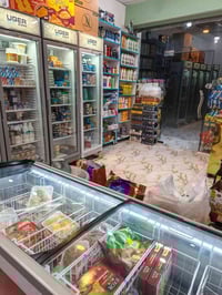 محل مجهز • ٥ برادات • دخل يومي ٣٥٠-٤٠٠