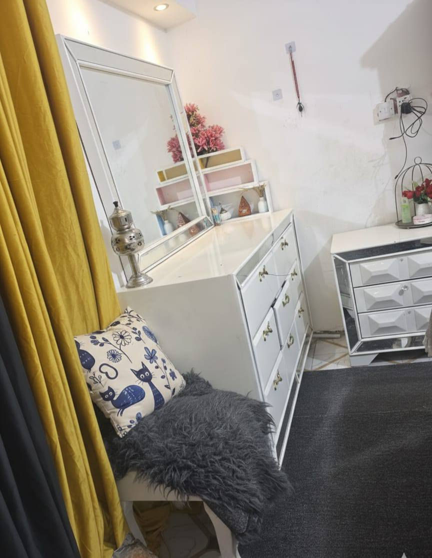 غرفه كويتيه للبيع لون ابيض نضيفه كلش 7قطع  مكاني الجبايش السعر مليون وربع


**إذا كنت صاحب هذا الإعلان وتريد حذفه لأي سبب، رجاءا أرسل رسالة إلى الدعم الفني**