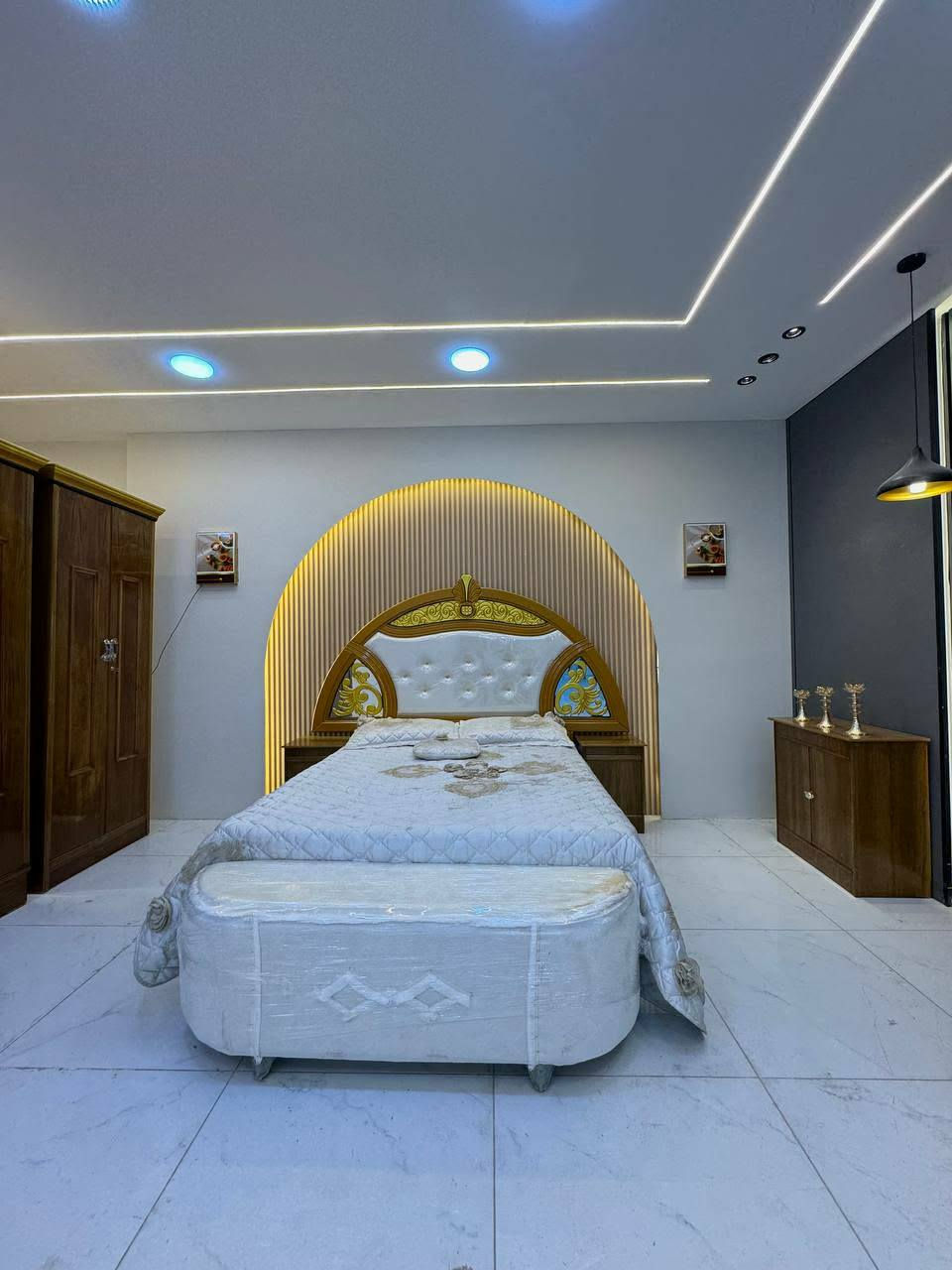 بسم الله
الموديل الصاج الجديد 🆕 

السعر ملیون دينار فقط 

غرفه نجاره شغل عراقي 🛌

الكنتور ارتفاع 250 طول 320 

مع الزاويه مجموع الطول 4 امتار 

السمك الخارجي للغرفه 4 ملم صاج

والسمك الداخلي 3 ملم صاج طبيعي 

سعر الشازلون الخزان 75 الف 

سعر الشازلون المقعد 50 الف 
الطابوریە25الف
متوفر توصيل وشد لكافة محافضات العراق 🇮🇶
للحجز مراسلتي


**إذا كنت صاحب هذا الإعلان وتريد حذفه لأي سبب، رجاءا أرسل رسالة إلى الدعم الفني**