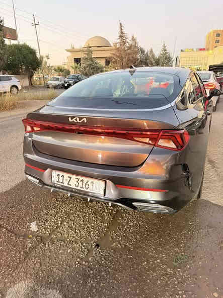 السلام عليكم 

النوع كيا كي فايف  K5 امريكي 
الموديل 2023
المواصفات 
1شاشة كبيرة 
2بصمة 
3 تشغيل عن بعد 
4 تحكمات استيرن فول 
5 رادار خلفي 
6رادار امامي 
7 نقطة عمياء 
8 توقف ذاتي 
9 كامرة خلفية 
10 محرك 2/5 
11 وضعيات قيادة سبورت نورمل ايكو  
الحادث
قطعتين تبديل فقط ￼ 
مكان السيارة بغداد اي استفسار على الهاص موجود والاتصال على الرقم ***********
رقمهه بغداد 
تحياتي للجميع 
اريد مراوس تشارجر ￼￼
