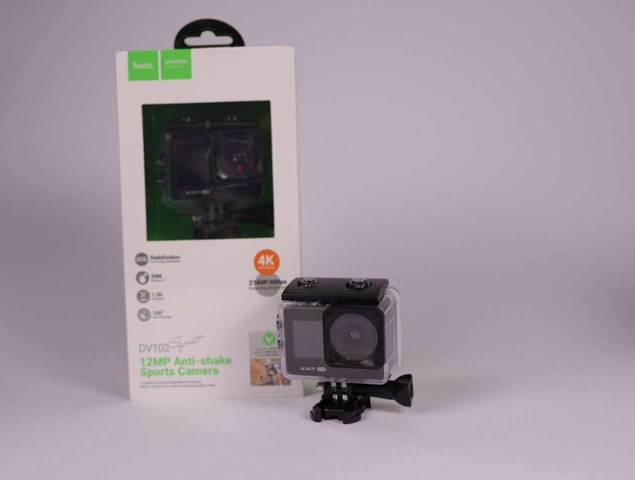 كاميرا أكشن 4K احترافية للتصوير الرياضي والمغامرات
كاميرا أكشن صغيرة الحجم وخفيفة الوزن، مصممة لتوثيق اللحظات بجودة عالية أثناء السفر، الرياضة، ركوب الدراجة، السباحة، والأنشطة الخارجية. تأتي بدقة تصوير تصل إلى 4K مع مستشعر Sony 12MP، وتدعم التثبيت الإلكتروني للصورة مع جيروسكوب سداسي المحاور لتقليل الاهتزاز أثناء الحركة.
توفر الكاميرا شاشة IPS لسهولة التصوير، مع زاوية تصوير واسعة 150° تلتقط مساحة أكبر من المشهد. كما تدعم الاتصال عبر Wi-Fi والتحكم من خلال التطبيق، بالإضافة إلى منفذ Type-C وبطارية قابلة للإزالة.
المميزات

تصوير فيديو بدقة تصل إلى 4k / 60fps

مستشعر Sony 386 بدقة 12MP

دعم تصوير الصور حتى 20MP

شاشة أمامية 1.3 إنج وشاشة خلفية 2.0 إنج

زاوية تصوير واسعة 150°

تثبيت إلكتروني للصورة مع مانع اهتزاز 6 محاور

دعم Wi-Fi والتحكم عبر التطبيق

مقاومة للماء حتى 30 متر باستخدام الغلاف المقاوم للماء

بطارية قابلة للإزالة بسعة 900mAh

مدة تشغيل تصل إلى حوالي 1.5 ساعة

تدعم بطاقة ذاكرة TF حتى 128GB

تدعم اللغة العربية و21 لغة أخرى

تأتي مع مجموعة إكسسوارات كاملة للتثبيت والاستخدام المتعدد

الاستخدام المناسب
مناسبة لتصوير الرحلات، ركوب الدراجات، السباحة، التخييم، الفلوقات، التصوير الرياضي، وتوثيق اللحظات اليومية بجودة عالية وحجم عملي يسهل حمله.
محتويات العلبة
كاميرا أكشن، غلاف مقاوم للماء، قاعدة الغلاف، إطار خلفي، حامل دراجة، حامل خوذة، حامل إضافي، محول، شريط Velcro، ملصقات 3M، كابل، وبطارية.
ملاحظات مهمة
بطاقة الذاكرة غير مرفقة مع المنتج. مقاومة الماء تعمل فقط عند استخدام الغلاف المقاوم للماء.


**إذا كنت صاحب هذا الإعلان وتريد حذفه لأي سبب، رجاءا أرسل رسالة إلى الدعم الفني**