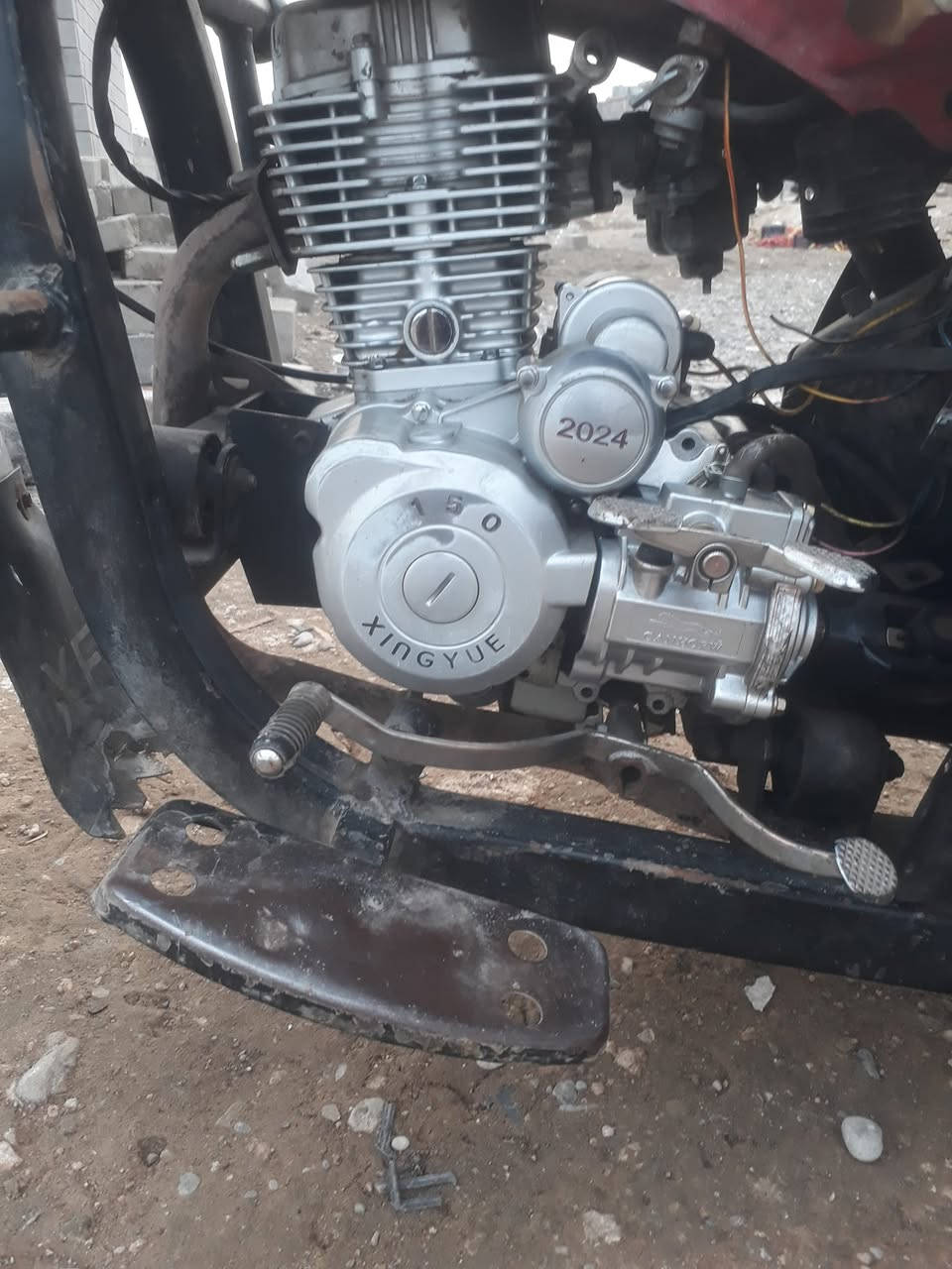 ستوته للبيع موديل ١٦ محرك 24شاصي محرك شرط يعوز كهربائيات السعر ٧٠٠ المكان حي صدام ***********
