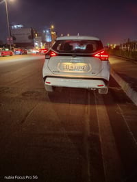 نيسان كيكس موديل 22 بيه 3 قطع صبغ بدون حادث سعر 135 بيع أو مراوس مكانه...