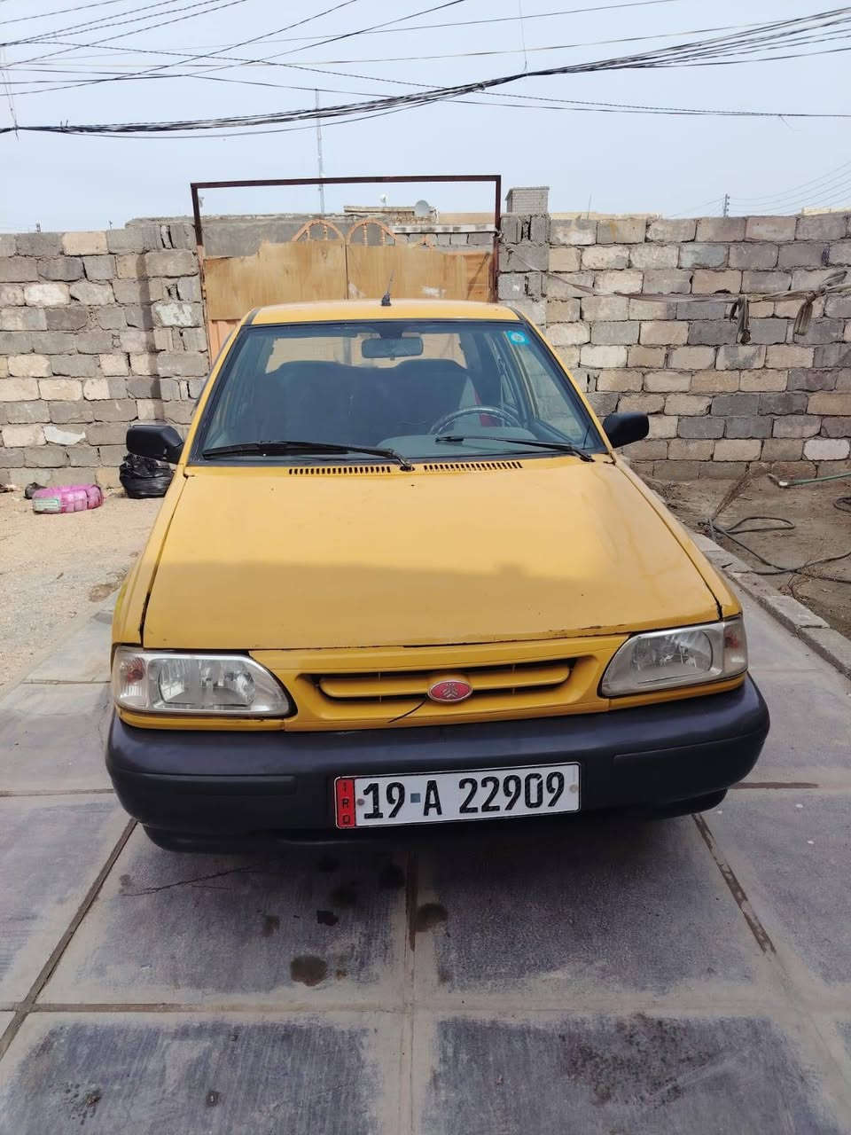 سايبه للبيع موديل 2015سياره كامله راعيه ايريد مداور مكفوله من كير ومحرك وتبريد  سياره جاهزه بجهك للشارع السعر 28وبيه مجال قليل للستفسار ***********
