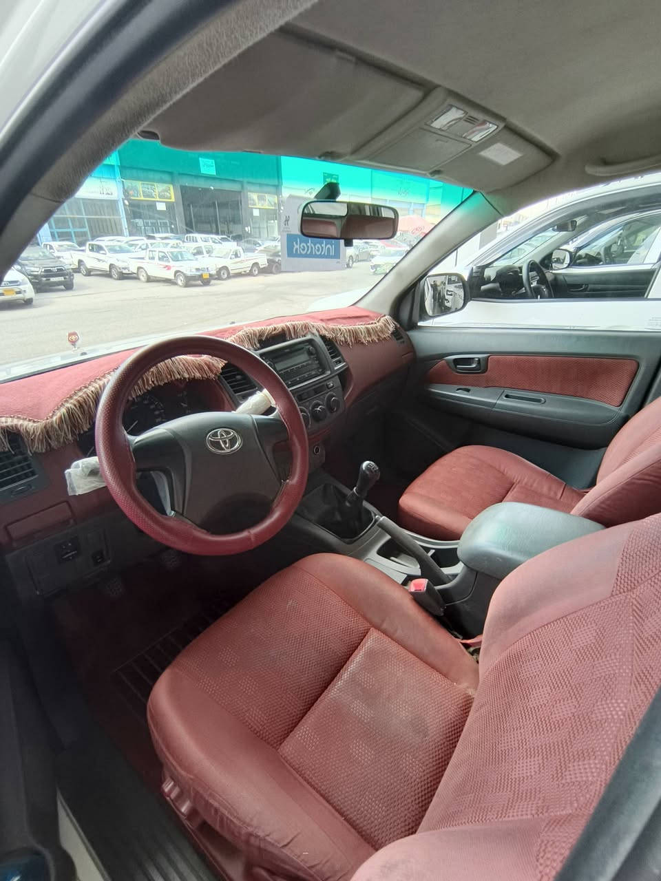 TOYOTA HILLS 2012
پیکەب مەرزیە دەبل قەمەرە 
جام کارەبا 
ئاوێنە کارەبا 
نەوی بێ مشکیلە
ڕەقەم نوێ سلێمانی
سەنەوی 31
3 پارچەی پێشەوەی هەیە 
بۆ زانینی نرخ پەیوەندی بکە بە 
***********
