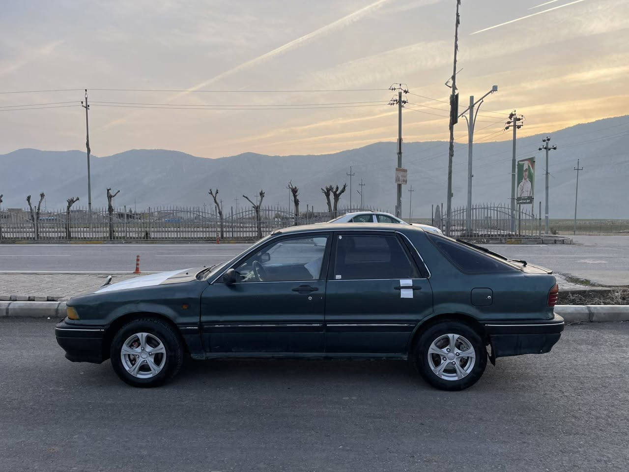 گلاند مۆدیل 92مەکینە 63بەخ  گێڕومەکینەو توندوتۆڵی کارەبای وگەرمی گێچ وتنجیل وفڵچەو هەموشتێکی بەشەرت ماشاءاللە هیچ مسرەفی نیە پێش وپشتی وشانەکانی زۆر جوانە هیچ دەعم ولێدراوی نیە خایس وڕزیوی موس وبڕاوەی نیە پلێت وڕەقەم شانسی پێوەیە علوجە کێشەی مەدەنی بەشەرت ماڵی دەستی فقیرە و کامل مسرەفی لێ کراوە چوارتایەی نوێشی بۆبەستراوە دەشبول وبەردەرگاو بەرگەکوشنی جوانە 16گەڵا شوین شکارتە دەوربەری ڕانیە ***********فایبەر واتساب /علـــــوجە رانية, السليمانية
