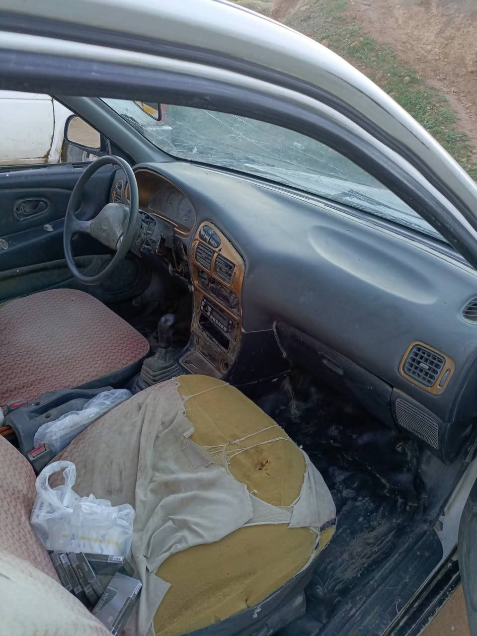 السلام عليكم ابراتون موديل 92 رقم الماني سنويه خضره بس ماندل صاحبها  محرك كير شرط محرك كصه شادينو نشاط فول الكشر شوف العين السعر 10 وبيها مجال شعندك امراوس لادين ولابعدين التصال ***********
