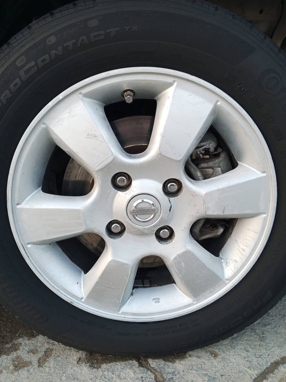 السلام عليكم
من رخصه مدير لكروب 
وياله للبيع هنه وتايرات مال نيسان فيرسه ويل 15 ولا اكو مراوس ابوي العادي 14 يراسلني الشراي يتصل على هذا الرقم ***********
العنوان الانبار فلوجه
