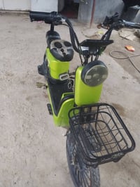 باسكل شحن • ٥ بطاريات وحده عاطله • بابل محاويل