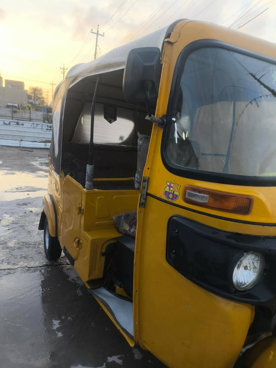 السلام عليكم ورحمة الله
تكتك للبيع موديل 21 شهر 3 رقم وسنويه نكليزي
مكينه بوشه وبستم فقط 
كشر معمره دوس وبيها لغد مروشه الطاسه فقط ولباقي موضح بل صور السعر 7100 وبيها مجال مكاني بغداد الشماعيه شراي اتصل ***********
