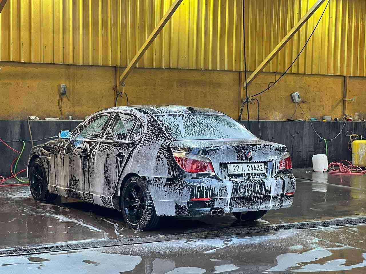السلام عليكم ورحمة الله وبركاته
BMW 2008 e60
(السياره بلاد بدون قطره صبغ ) 
130 ورقه
فقط دعاميه امامي خلفي مصبوغ 
السياره ع وضع الشركه بدون ضربه بدون صبغ بدون تبديل اي قطعه
فقط مبدل دعاميه m ويحتاجلها صبغ 
والبنيد وديتها يم مركز بوليش واكو اثار كوسره بوليش ع بنيد مثل الشخوط مبين جراد شي خفيف جدا بس هوه مو جراد يتعالج 
مبرمجه محدثه اخر تحديث 2025/12
سلايت شغال
تبريد ثلج + شاد بنكه اضافيه للتبريد التبريز كزاز
تدفئه
تدفئه كشنات
مكينه مال كصه جديده
كير كوبرا(نورمال سبورت عادي) 
بلكات جديده
ولف حماوه جوزه حماوه دبه راديتر جديده
تخم تاير جديد
دهن كاسترول وبانزين محسن دائما + مي ازرك
صدر امامي خلفي 70%
السياره بأسمي سنويه لحد 2029
فقط ساقطه هزه
" ملاحظه " السياره خاليه من اي نقوصات ميكانيكيه او كهربائيه او خارجيه
مكفوله كصه ضربه غرامات تحويل مكفوله من كلشي باختصار
مكان السياره الانبار فلوجه
متواجد واتساب او اتصال ع خط فقط
***********
