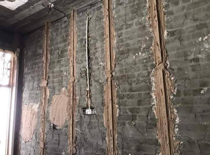 السلام عليكم اخوان  جص وبورك وطرطش سعر المتر ٦الف دنيار فقط الكادر متكون من٢ خلفات   عله راغبين التوصل معنا اهنا أو عله الواتساب ***********
