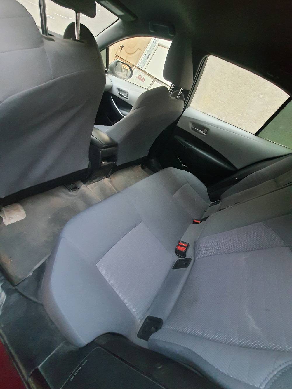 سلام عليكم كورلا موديل ٢٢ رقم بغداد معوقين راعيها موجود سياره بيهه بجم وباب سايق ضربه خفيفه محرك وكير مكفول سياره شغاله 