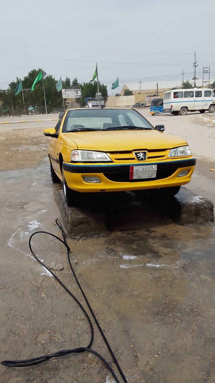 سلام عليكم سياره للبيع موديل 12كير ومكينه جدد صار شهر تخم تاير درايمات جدد تبريد نوزلت بلوكات جدد ضفيره جديده مكاني ذي قار راعيه عماره تكفل بصوليته سعر 20وبيه مجال سياره جديده رقم ***********
