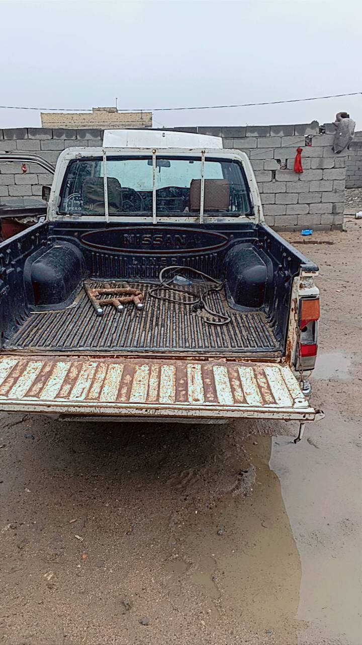 سلام عليكم سياره ابيع منها غراض تفصيخ   مكاني ناصريه مركز رقم 
***********
