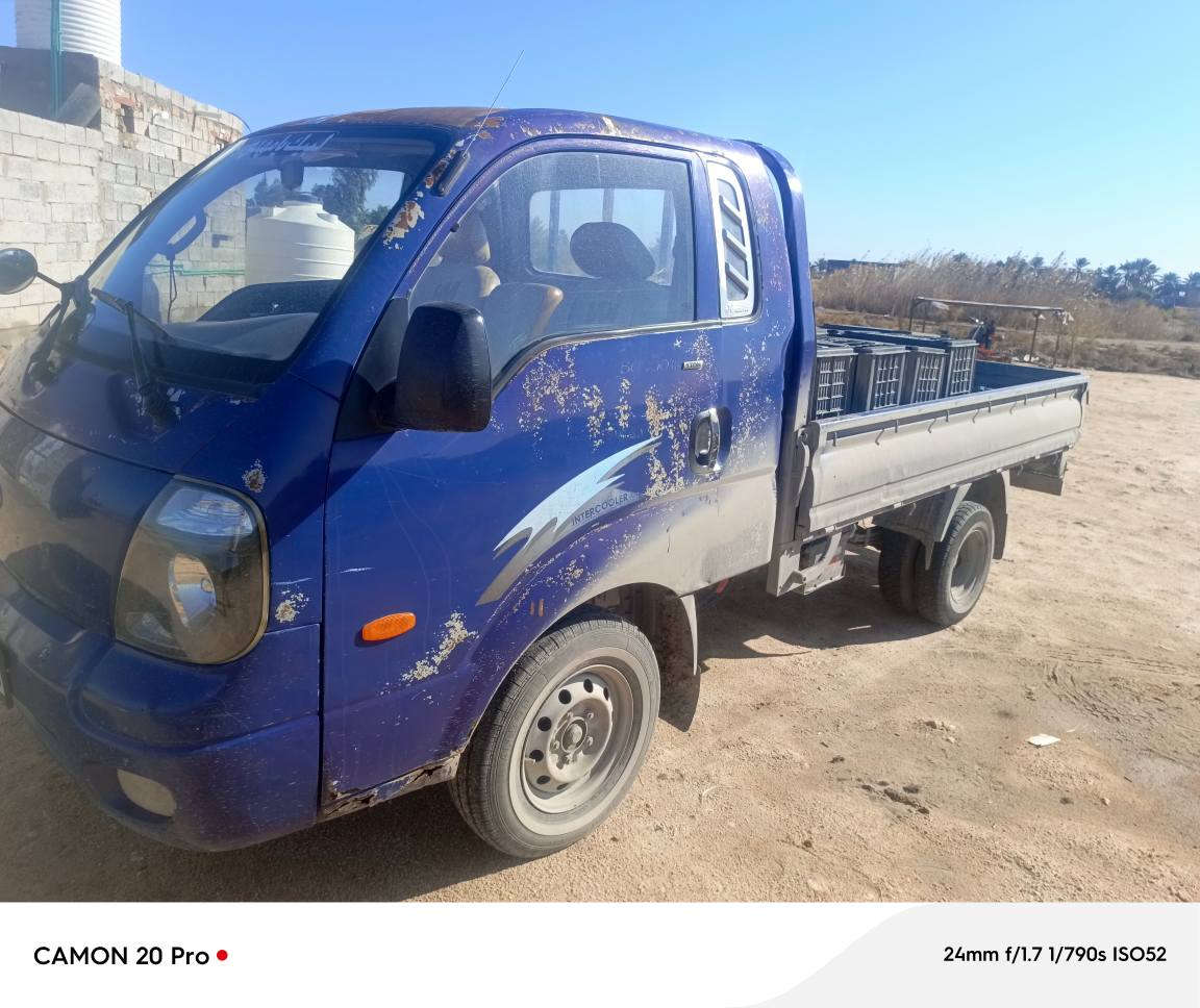 سلام عليكم كيه بومه البيع  موديل 2006رقم نكليزي قادسيه مكان نجف سعر 70بيه مجال الشراي هاذه رقمي ***********
