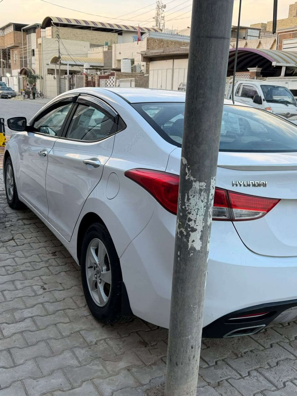 سلام عليكم النترا 14 محرك 1800 تحكم جهتين شاشه كامره حساس خلفي ويل كب جاهزه من كلشي كل نقص ماكو السياره كفاله من الصبغ حتى الدعاميات سنويه 27 رقم قادسيه ومكاني نجف سعر 115 بيها مجال قليل الشراي يتصل ***********
