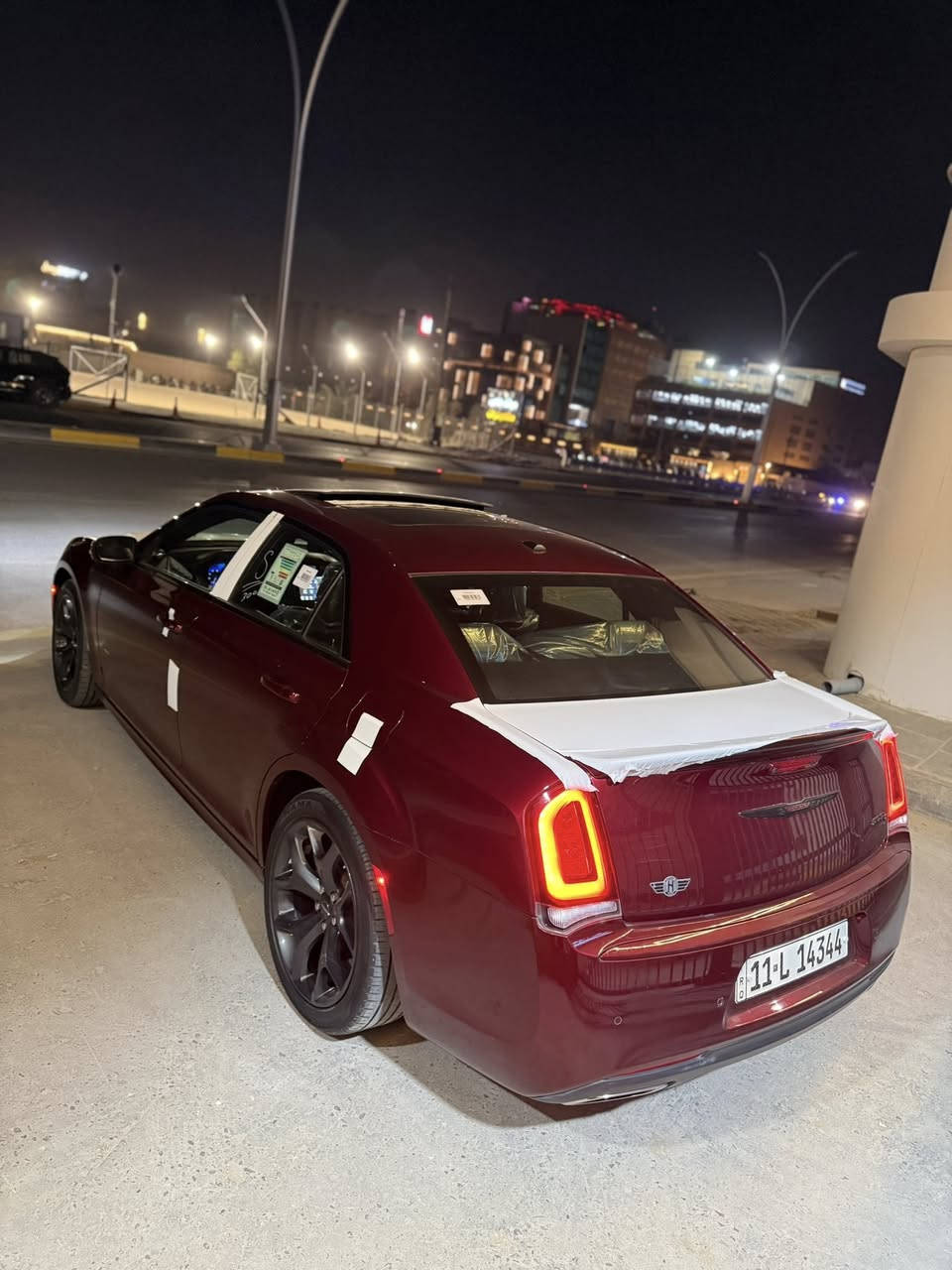 اوباما S موديل2023 ( خـليـجـي )
(شركه هارلم ) لون كرزي

  فول  مواصفات 

(كفاله  عامة من  صبغ  تبديل و الفتح و البارد ) 

سياره جديده اي نقص ما بيهه ابد 📍❤️ 

(سيارة  ماشية 27 الاف )

سياره جديده بمعنى الكلمه

رقم بغداد   الجديد

المحرك : V6.  3.6L .

المواصفات :

* جناح خلفي بلادي

* ويل قياس 20 انچ  بلادي تخم تاير جديد

* ستيرن رياضي . 

مقاعد رياضية جلد  . 

* مصابيح أمامية زنون . 

* كشافات الضباب زنون . 

* المصابيح الأمامية مع LED . 

* حساسات . 

* شاشه كبيرة مع نظام ملاحة نفكيشن GPS .

* الشاشة مع اوپشنات SRT . 

* سستم صوت الپاين .

* فتحت سقف (سلايد) . 

* مقاعد أمامية كهربائية عدد 2 

* مقاعد أمامية وتدفئة . 

* تشغيل عن بعد . 

* ستيرن كهربائي . 

* تدفئة ستيرن . 

* محدد سرعة . 

* تلفون بلوتوث . 

* كاميرا خلفية .

* مرايا متحسسة للاضاءة العالية .

* كير شفتر بالستيرن . 

* دخول ذكي (بصمة) .

(مكفوله  من الصبغ والتبديل   وكاله هارلم )

*العنوان: بصرة  

للاتصال ع الرقم: *********** / ***********
