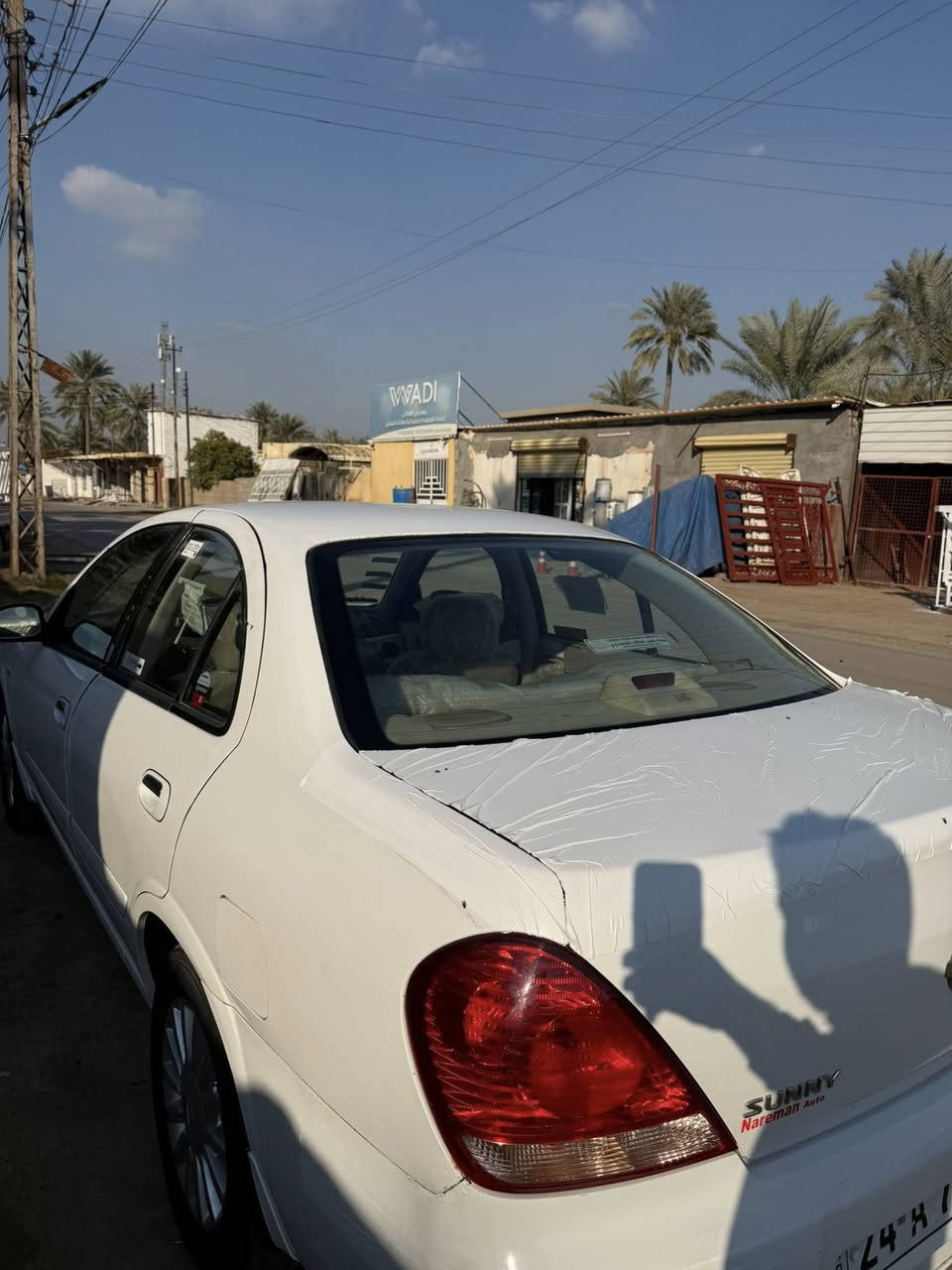 السلام عليكم نيسان سني موديل ٢٠١٠ محرك اسود كير اوتوا السيارة حلوة ما شاء الله السونار مرفق وياها 
مكان بغداد العبايجي ***********
