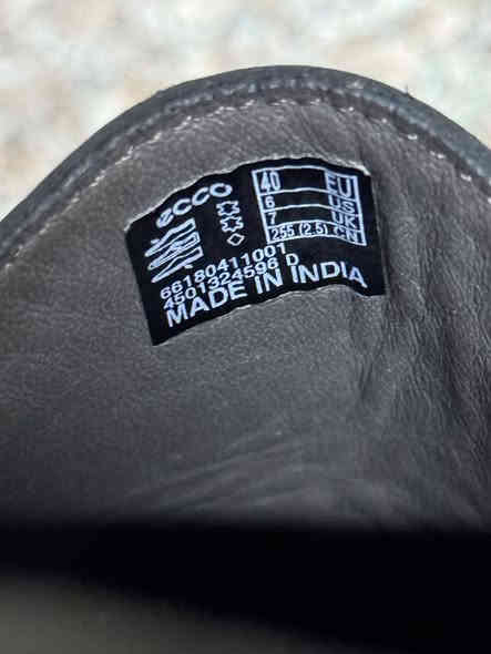 حذاء ecco اورجينال غير مستخدم نضافة 100‎%‎

قياس : 40
طول القدم : 25

MAED IN INDIA

———————————————-

يوجد توصيل 🚚 ( بغداد - محافظات العراق )

☎️رقم الهاتف : ***********

للحجز - دايركت
