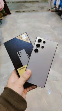 اس 24 الترا ٥١٢ • اغراضه كامله • شرخ بالكاميرا