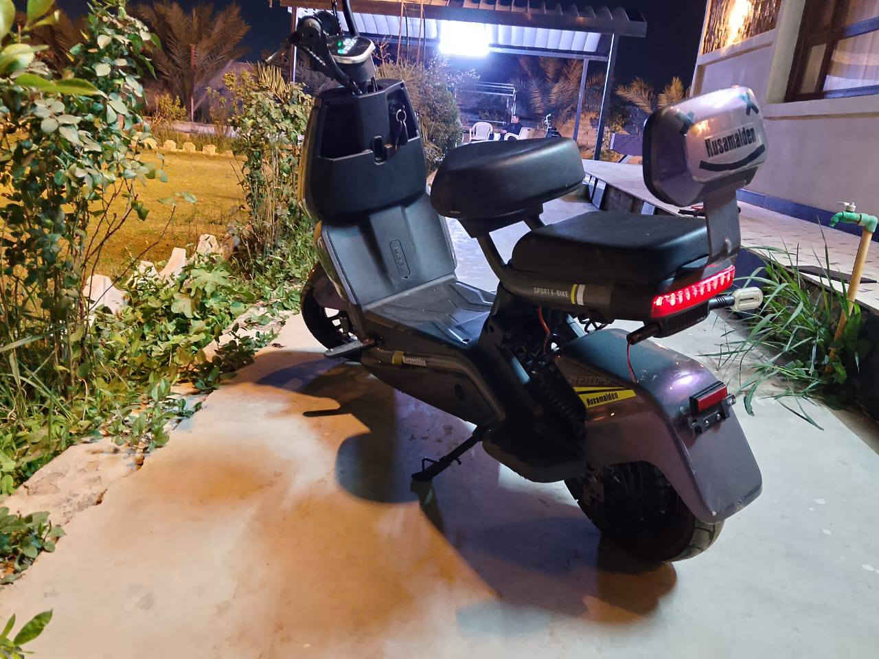 دراجة شحن للبيع 
حجم ١٦ 
بطاريات جديدة علفحص 
نقص فقط اشاير وفطر بل جاملغ
السعر ٣٠٠ 
وبيها مجال 
***********
التواصل عبر الواتساب
