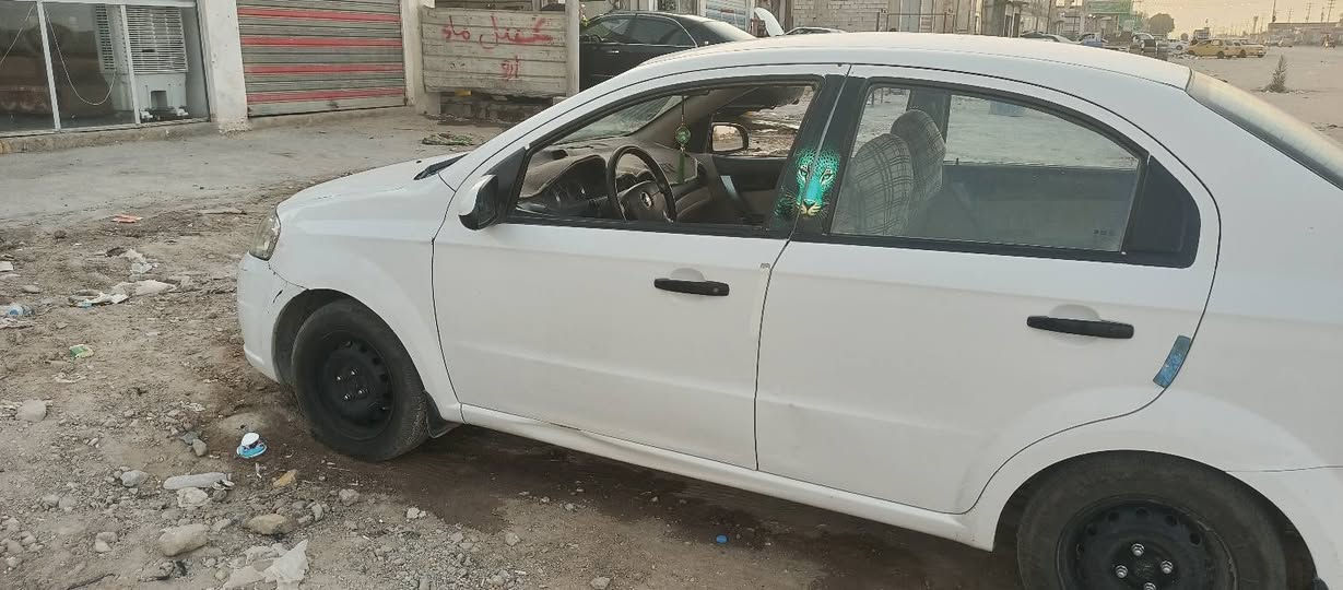 افيو للبيع موديل 10 السياره كفاله ما عدا طخات بسيطه العنوان نجف شارع المعمل ***********
