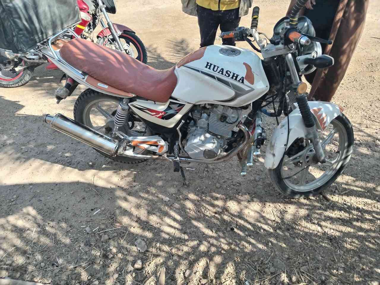 سلام عليكم مرخصت مدير الكروب موطور موديل ١٧ نضيف وكامل من كلشي مامفتوح محرك نكره صلف شغل ومش خوان مكلف بنشر راح خلي لكم رقم صاحبه واله مصلحه بي خابره عارضه ٦٠٠ وبي مجال المكان رمادي الغريه العصريه *********** هاذ رقم صاحبه وخوان رجان لحد يجيني خاص لين مكلف بنشر ومو يمي البيع
