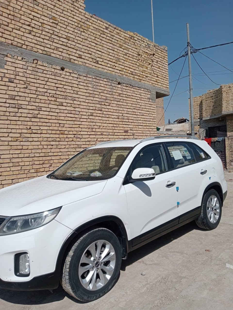 سلام عليكم
سورنتو 2014 شكل جديد 
خليجي كفاله عامه برغي ما مفتوح 
مكفوله من الضربه وتبديل 
جاهزه سياره من كلشي وكلشي بلاد 
السعر ١٧٣ وبيه مجال بصيط 
المكان ذي قار مركز ‏‪***********‬‏
