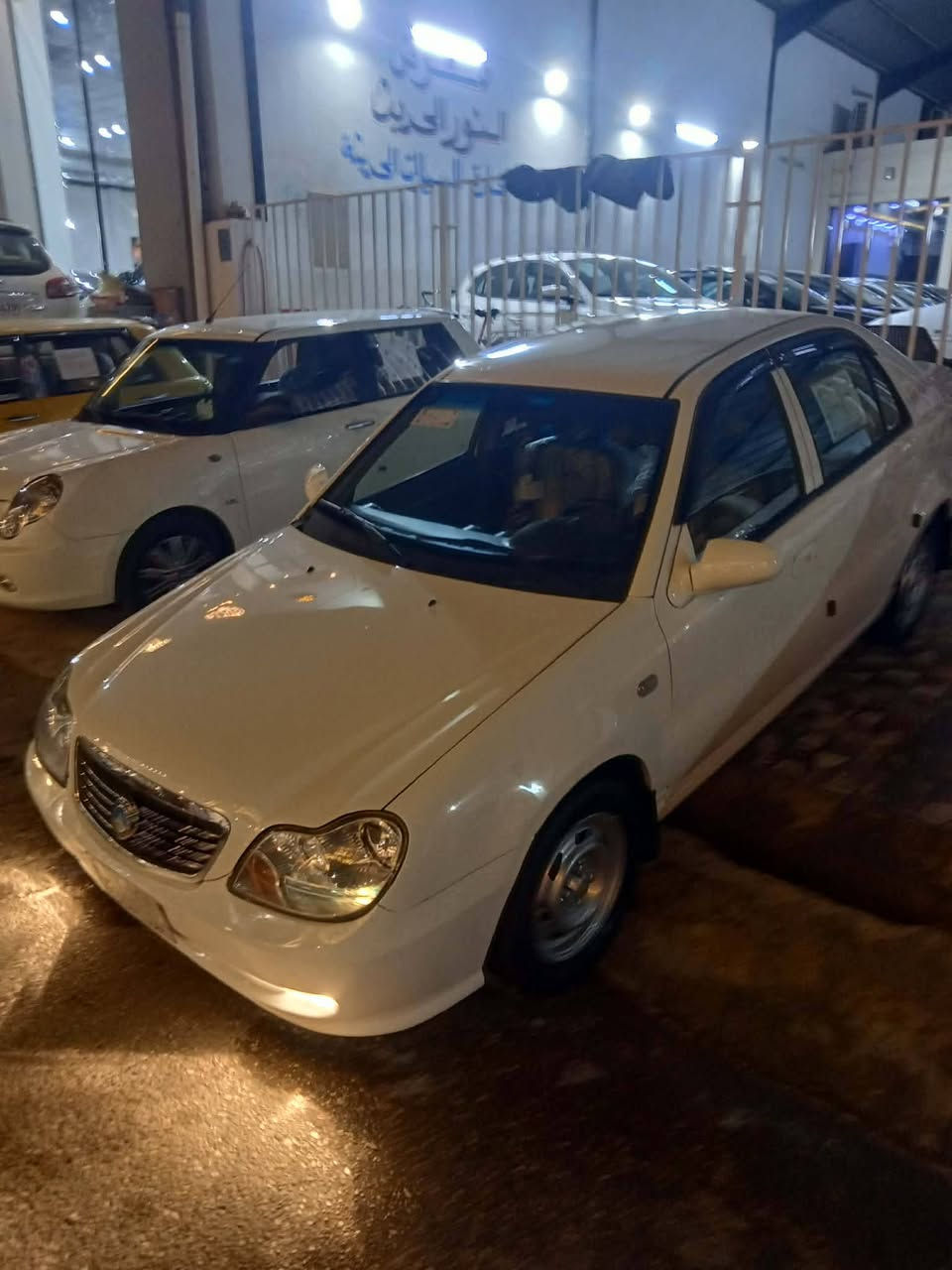 سي كي موديل 2013 سياره حيل حلوه وجديده محرك شرط. سبير ما نزل رقم نينوى كص جديد على وضع  الشركة بس بيه صبغ جاملغ الكدام بشرط بدون دوخل بشرط السنوية.  جديد    سعر اتصال 🪐 ***********
