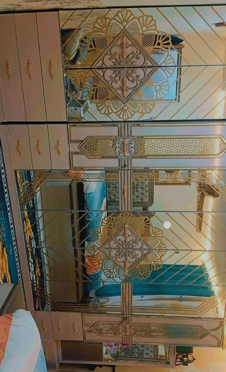 ١٠ قطع ضررها المرايا الميز جربايه مكسوره ورف الزاوية فقط امانة نظيفه عنوان بغداد حي البتول.  السعر مليون وبيه مجال


**إذا كنت صاحب هذا الإعلان وتريد حذفه لأي سبب، رجاءا أرسل رسالة إلى الدعم الفني**