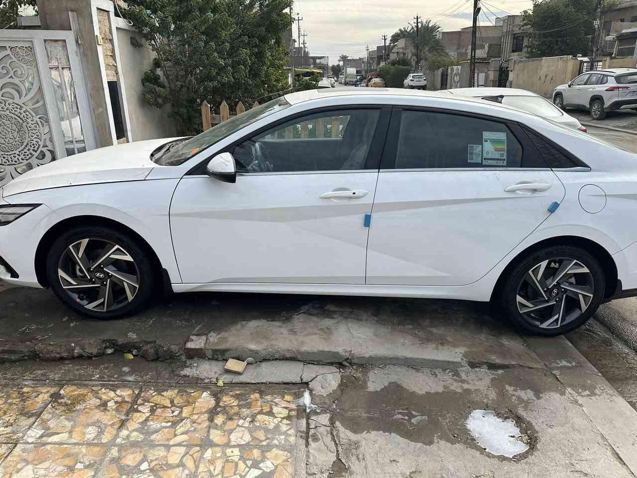 النترا موديل 2024 خليجي كوري ماشيه 20 الف 

مكفوله كفاله عامه حتى الدعاميات من الشخط عدا رصعه زغيره اباب الخلف الصدر موضحها بالصوره محرك 2000 دوش والمواصفات فوول مال خليجي الكل تعرفها ميحتاج اشرح مكان السياره بغداد الشرطه الخامسه السعر 189 $

***********
