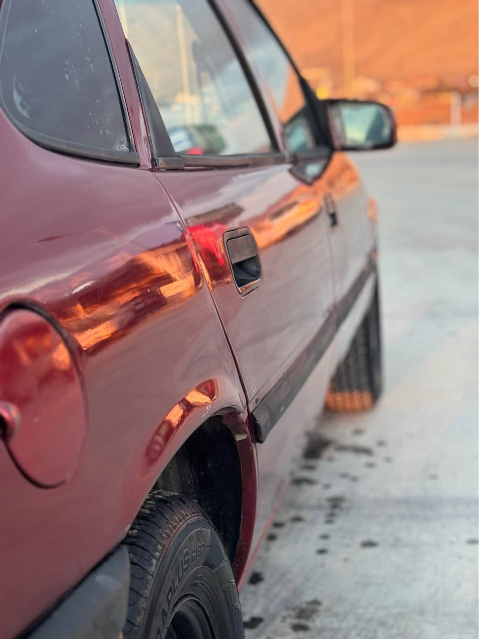 ڤیکترا ئۆپڵ ✅📦
مۆدیل١٩٩١ ی ABS
مەکینە ١٨ ی مەرغوبی بازاڕ
بێ دوکەڵ و بێ بوخار
سڵاید
ماڕۆنی شوشەی 
قەپ و قوپو شوختی نیە 
سبوخیشی کورەیە بۆ جوانی 
٤ تایەی لۆکی لەسەرە حەفتەیەک داندراوە 
بەشەرتی ئەوەی خایسی پێوە نەبێ
گێچ و تەبرید و کارەبای بە شەرت 
ماشاللە ماڵی دۆستە. 
سەیارەکەش علوجە بە شەرتی ئەوەش دەیفرۆشم ماڵی کەس نەبێت و پارەی کەسی تێ دا نەێت 
سەیارەکەش هی ماڵی خۆمە و هی مەعرەز نیە  
تکایە موشتەری نی سەری خۆم و خۆشت مەهێشێنە لەگەڵ ڕێزم بۆ هەمو لایەک✅♥️
ژم:*********** رانية, السليمانية
