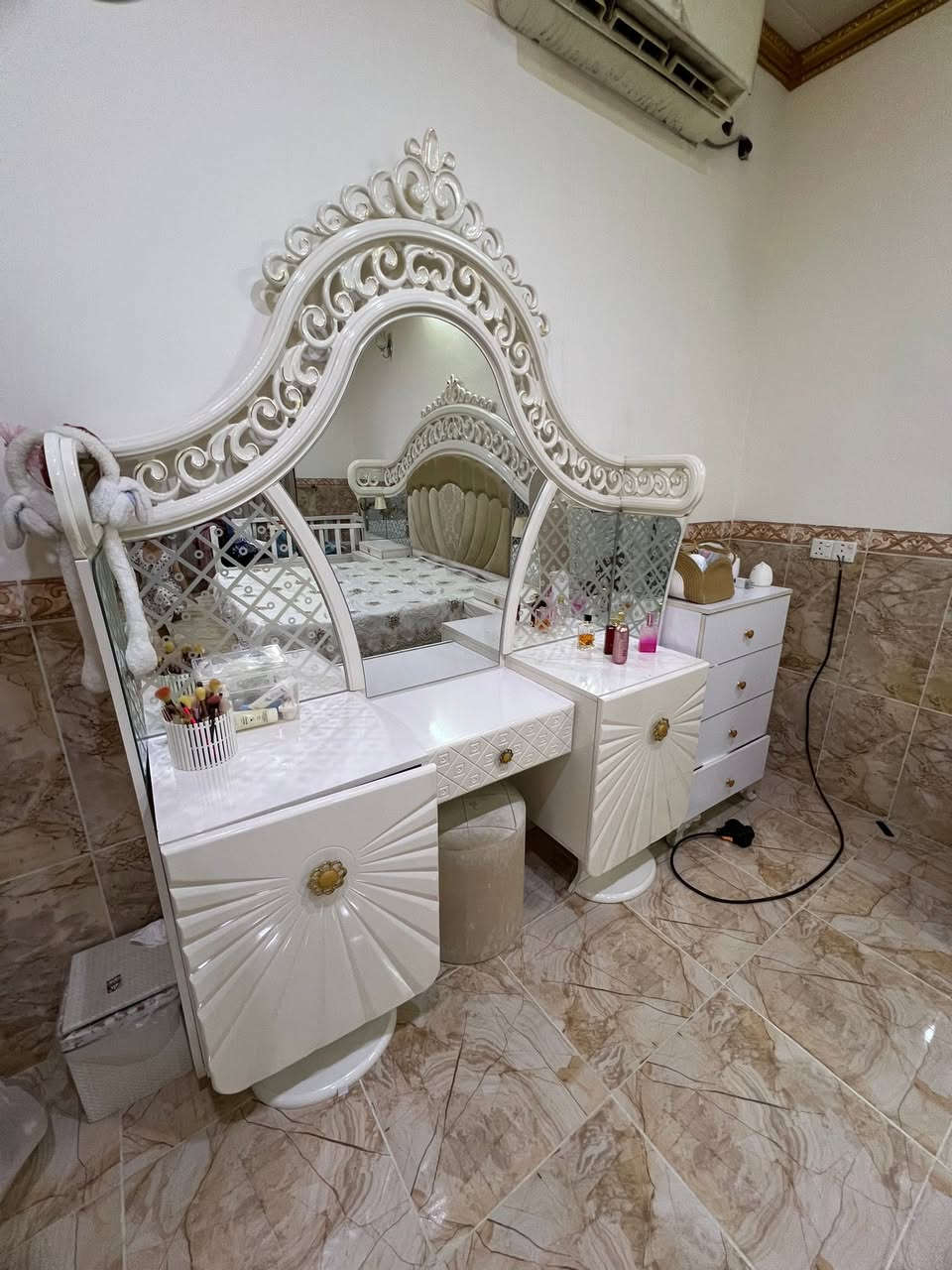 سلام عليكم ورحمة الله وبركاته
تخم نوم ملكي للبيع ٩ قطعه صبغ حرارى ضد رطوبه
بحاله جيده ٩٠ ٪؜ عنوان كركوك روناكى  سعرها ٩٥٠ بيها مجال للطيبين رقم موبايل:-
0️⃣ 7️⃣ 8️⃣ 7️⃣ 0️⃣ 9️⃣ 8️⃣ 1️⃣ 9️⃣ 9️⃣ 8️⃣


**إذا كنت صاحب هذا الإعلان وتريد حذفه لأي سبب، رجاءا أرسل رسالة إلى الدعم الفني**