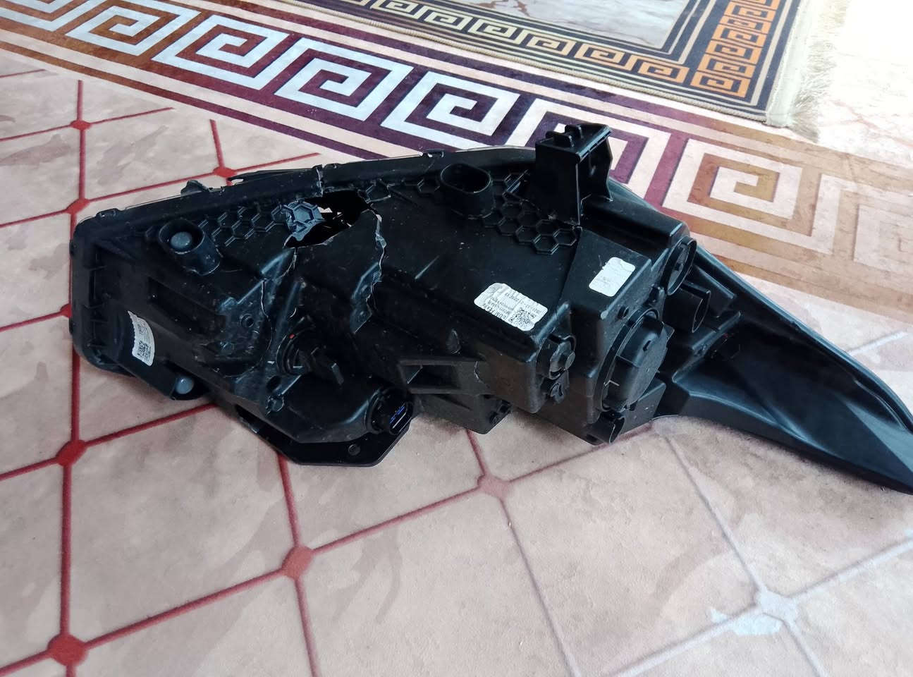 لايتات فورتي امريكي ٢٤
الجهه الأيمن فقط التأشير بالخط الابيض كامله مابيه اي شي
والجهة السائق كما موضح الضرر بالصور 
للبيع والسعر خاص


**إذا كنت صاحب هذا الإعلان وتريد حذفه لأي سبب، رجاءا أرسل رسالة إلى الدعم الفني**