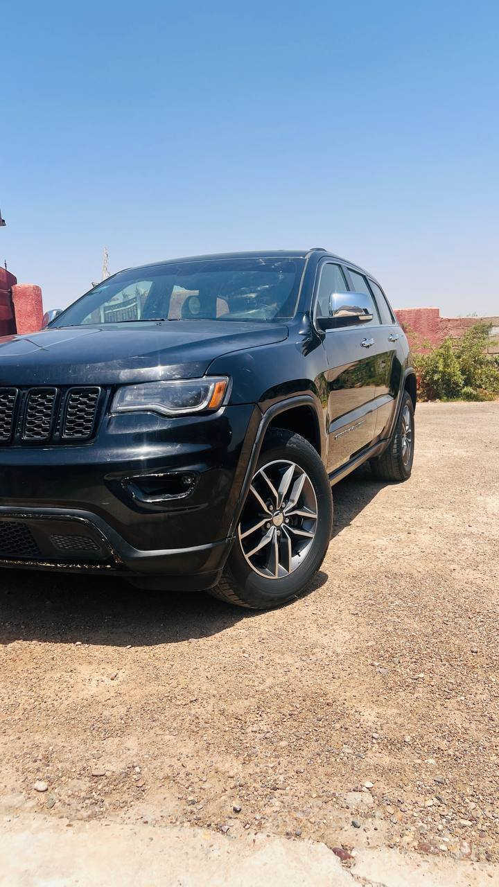 للبيع جيب بيه ٤ قطع صبغ بدون داواخل
موديل 2017 رقم بغداد الاستفسار *********** بيه واتساب
