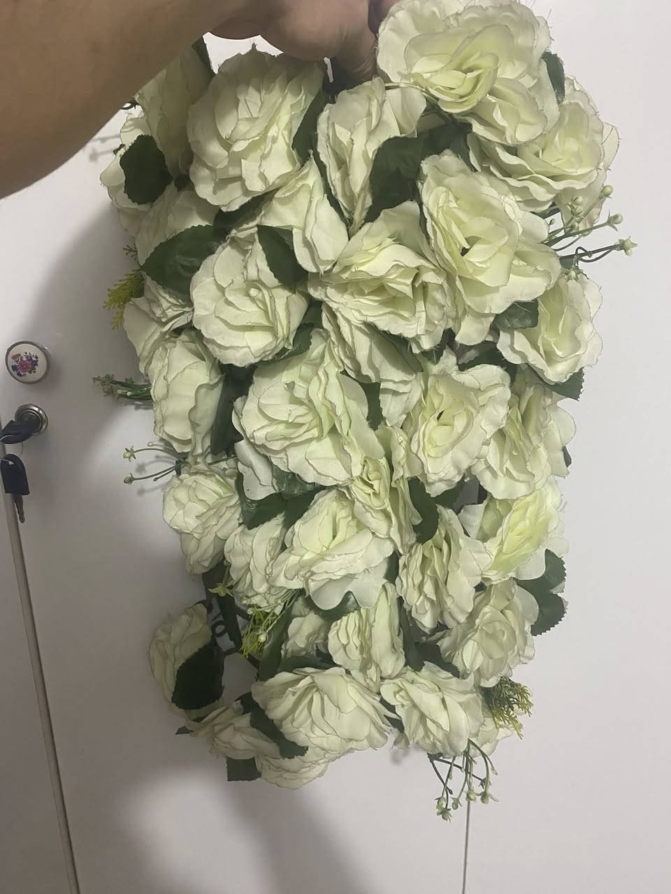 ورد مستطيل ابيض درزن  /ابيض وجويتي درزن /احمر اربع قطع وغصن ابيض 2 درزن واحمر 2 درزن وجويتي نص درزن وبعد متوفر وردي تضافه 85 ‎%‎ للبيع 
السعر 300 الف مكاني بغداد مدينه الصدر 
واكو ورد اضافي باقات من ضمن السعر 
***********
