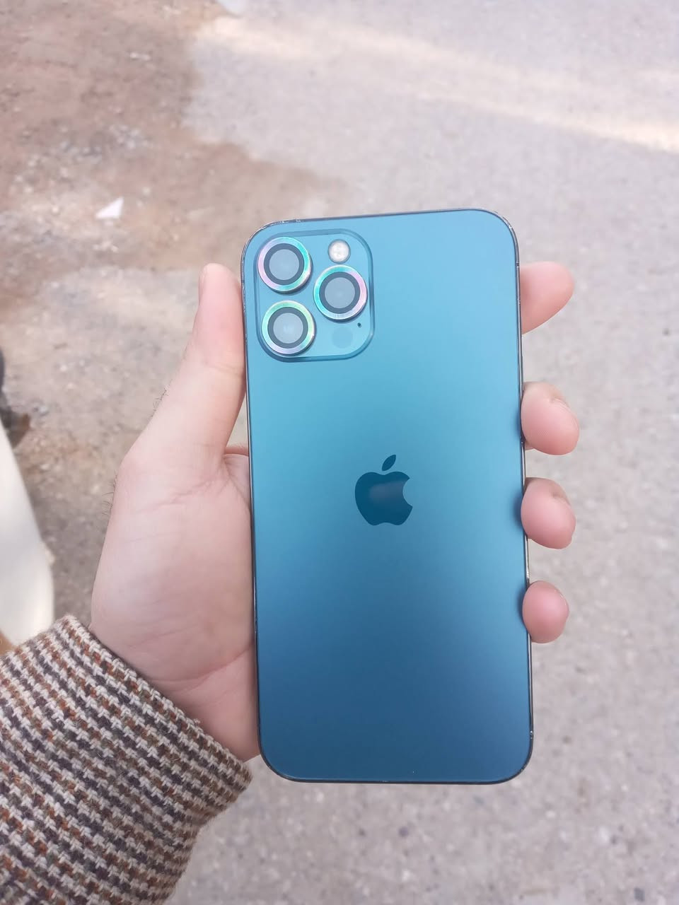 12برو ماكس 
٢٥٦ 
بطاريته ٨٥ 
الجهاز فقط مبدل شاشه اصليه فيس ايدي شغال 
الباقي مكفول الجهاز 
ماستر 
السعر /٣٨٥وبي مجال 
الهاتف/***********
مكان/غالبيه/هبهب
